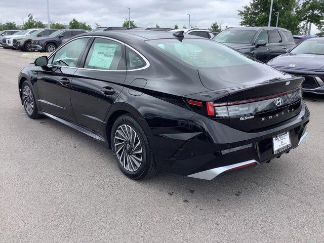 2025 Hyundai Sonata Hybrid Limited photo 8