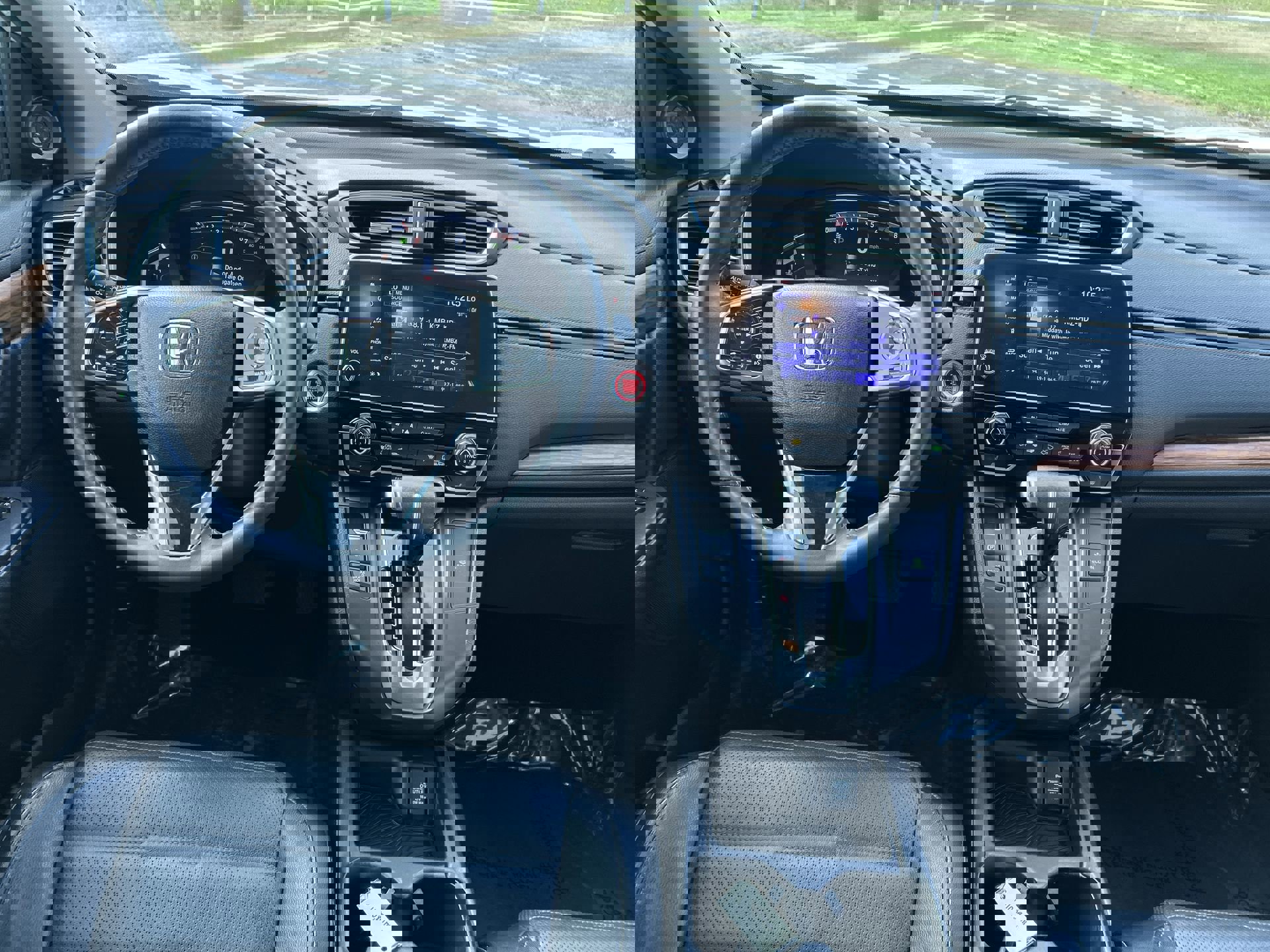 2018 Honda CR-V Touring photo 25