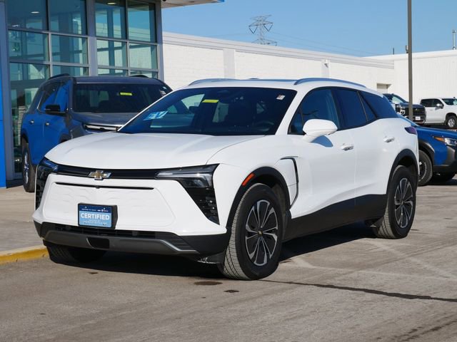 Used 2024 Chevrolet Blazer EV LT with VIN 3GNKDBRJ5RS226021 for sale in Roseville, Minnesota