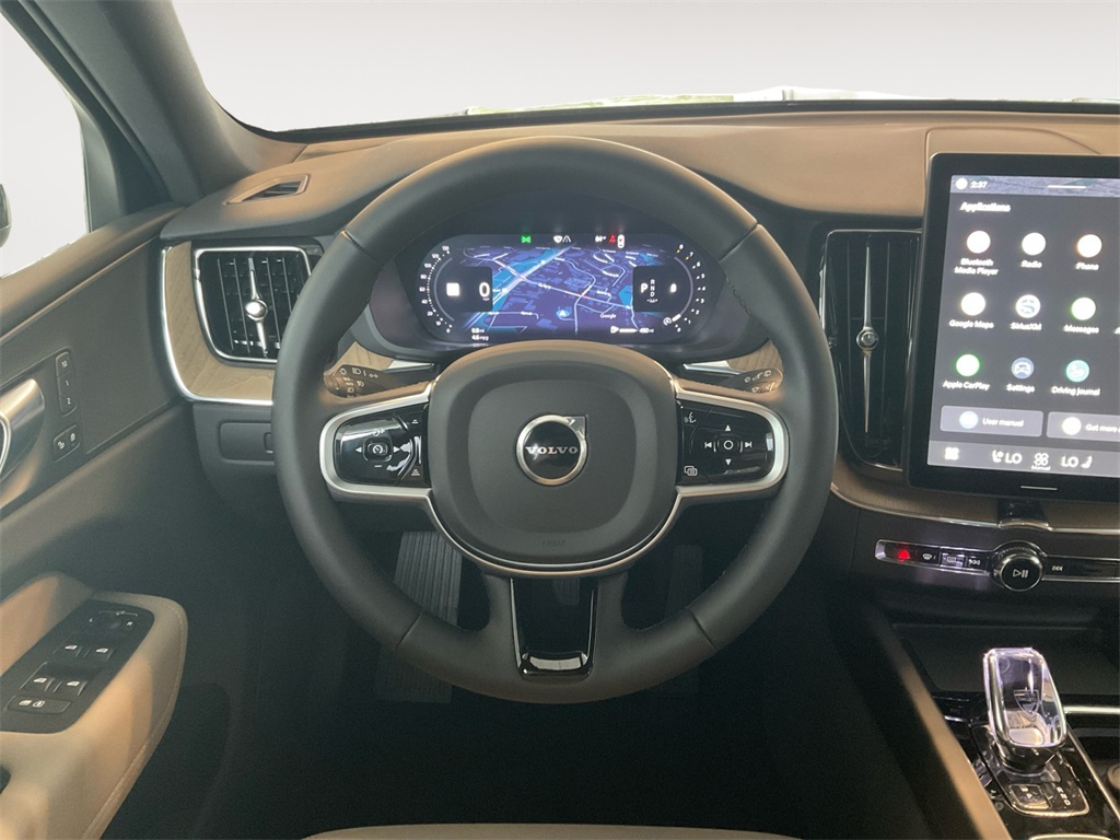 2026 Volvo XC60 B5 Plus photo 12