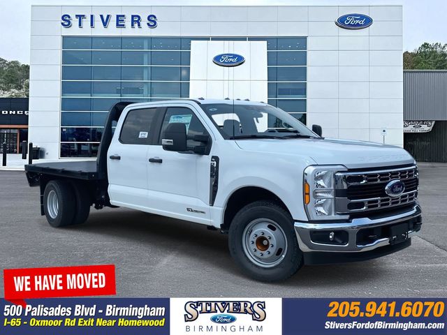 2025 Ford F-350 Super Duty Chassis Cab XL's photo