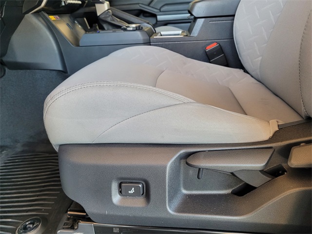 2024 Toyota Tacoma SR5 photo 21