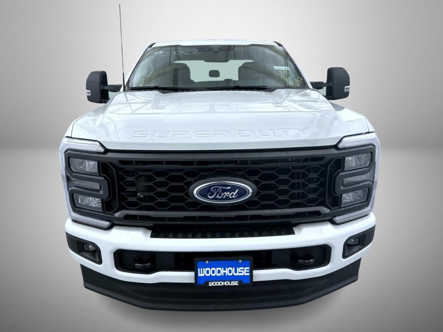 2026 Ford F-350 photo 2