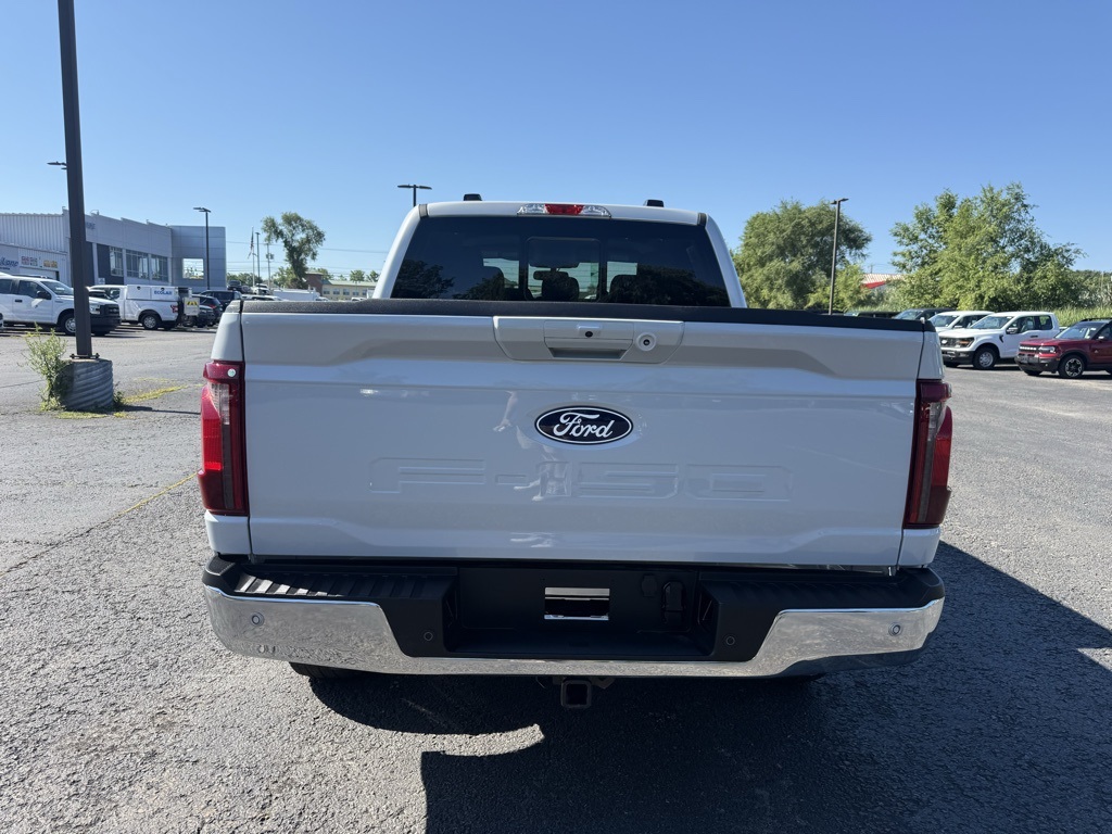 2025 Ford F-150 XLT photo 14