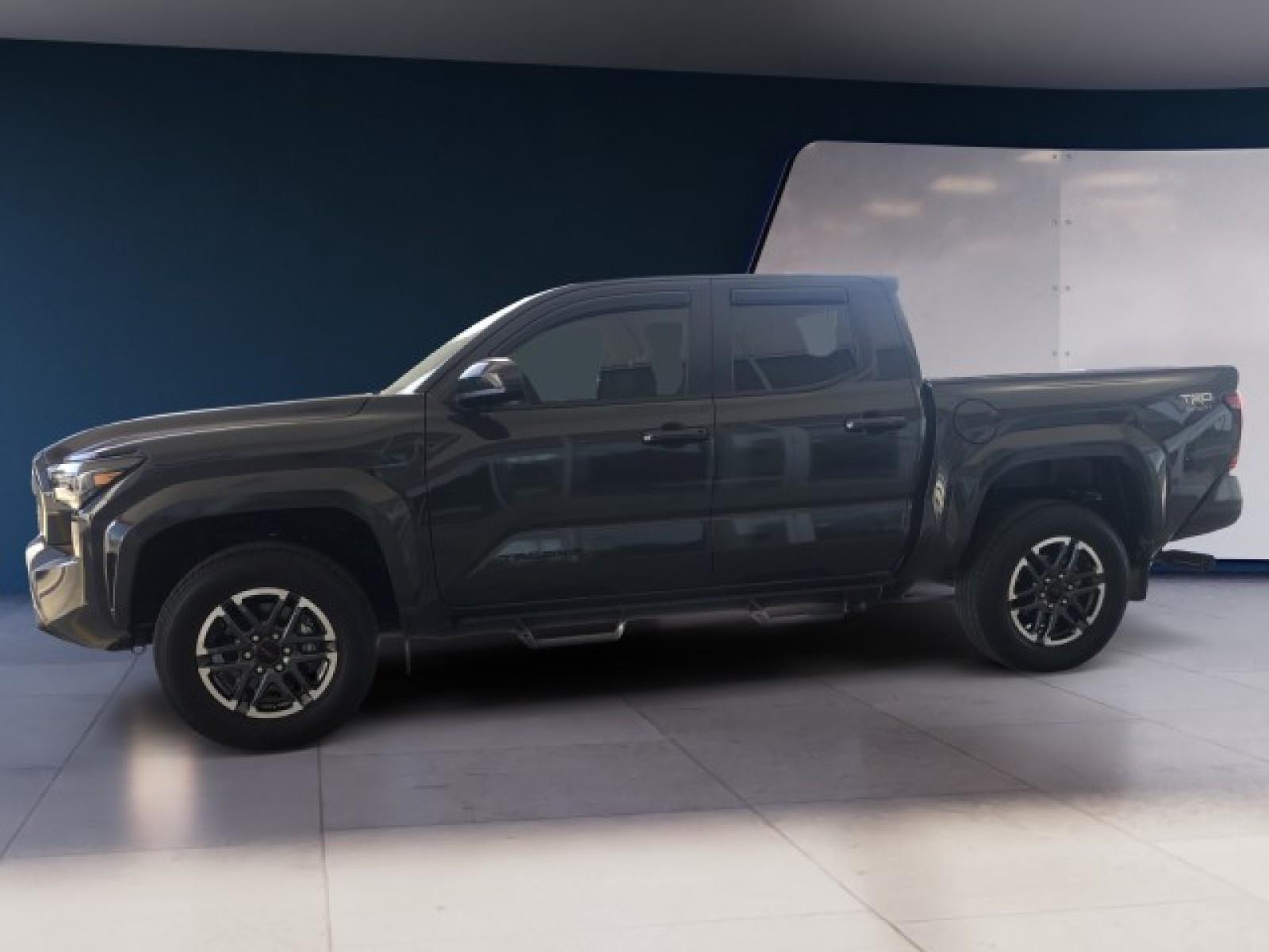 2024 Toyota Tacoma TRD Sport Double Cab photo 2