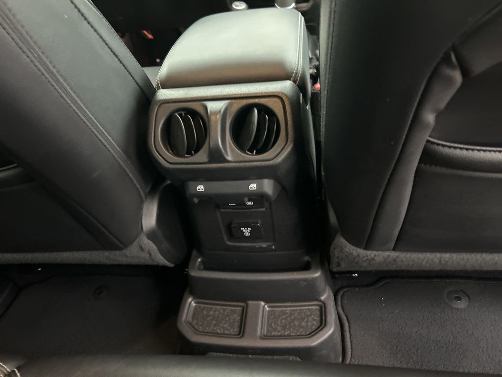 2021 Jeep Wrangler Unlimited Sahara High Altitude 4xe photo 29