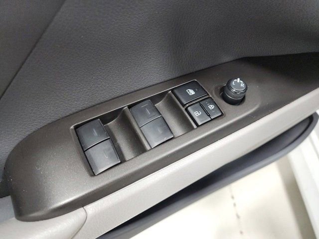 2023 Toyota Camry LE photo 19