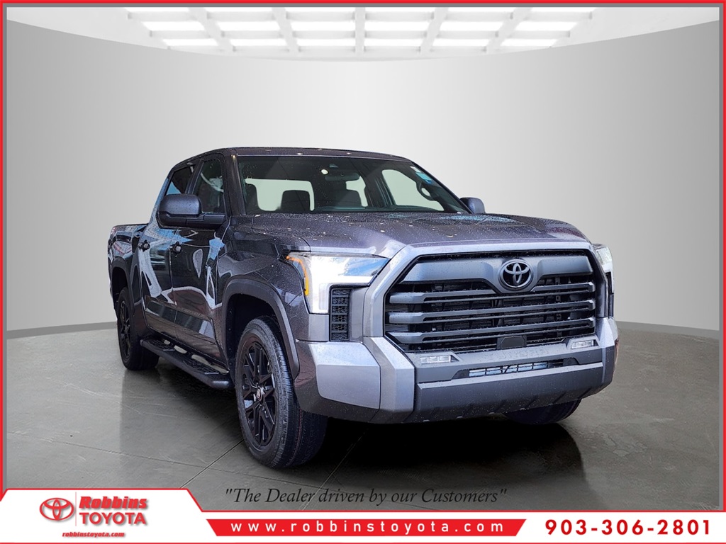 2026 Toyota Tundra SR5's photo