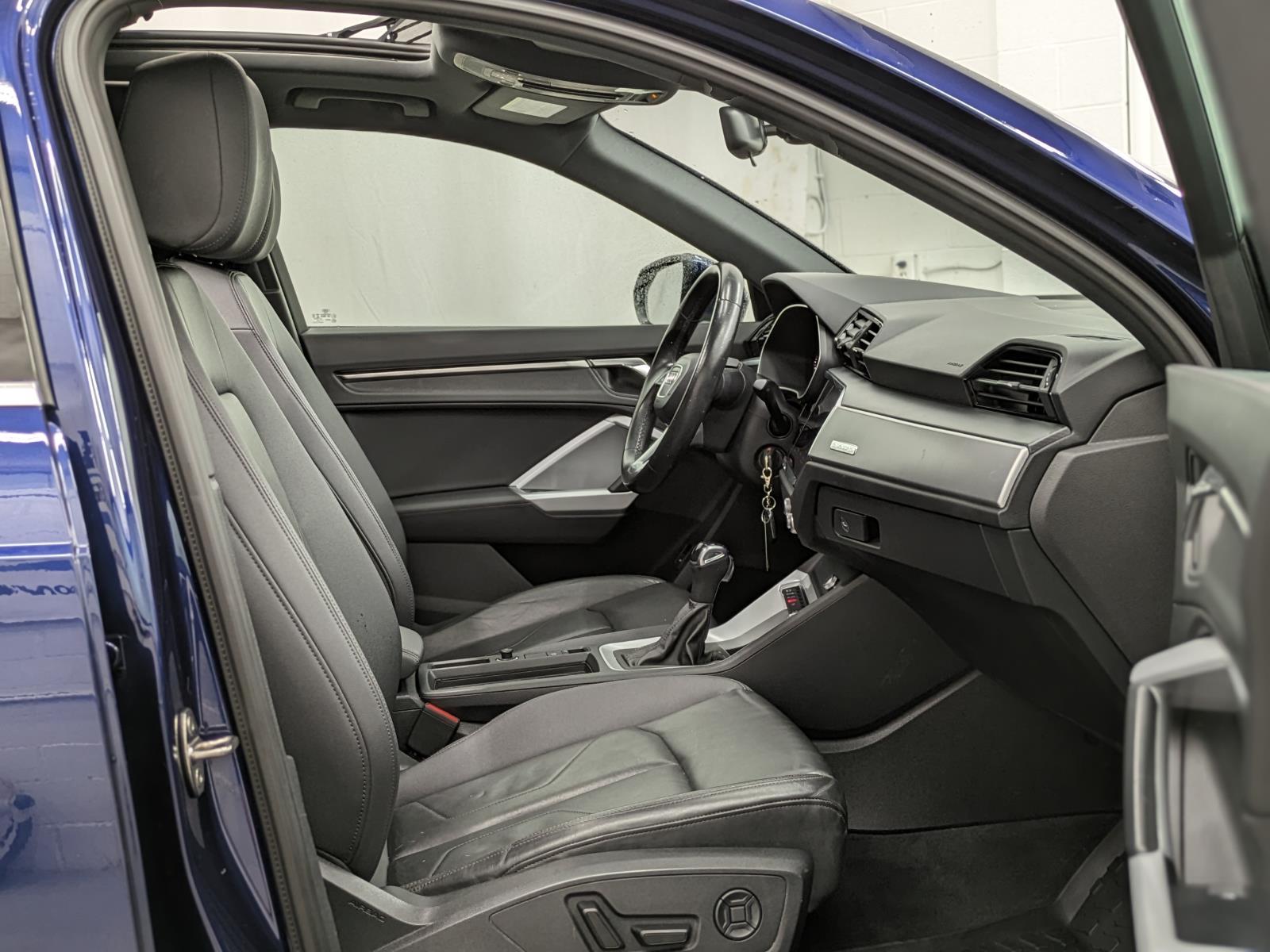 2022 Audi Q3 Premium photo 9