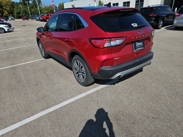2020 Ford Escape SEL photo 12