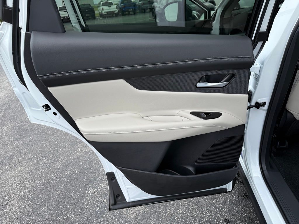 2025 Nissan Murano SL photo 4