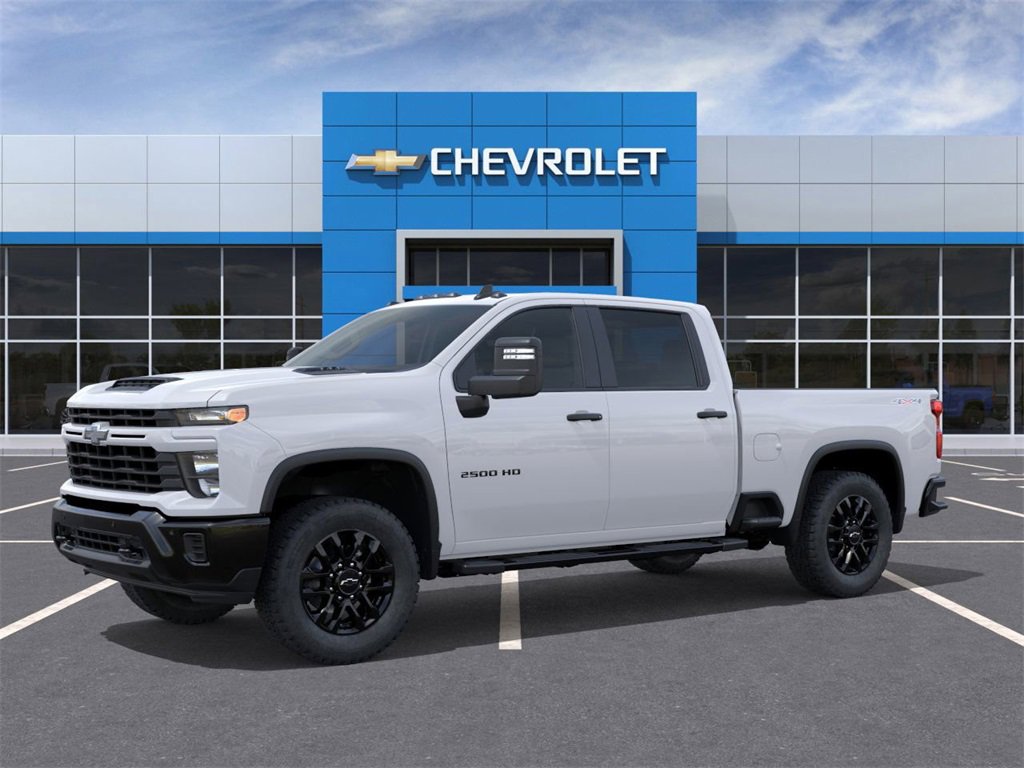 2026 Chevrolet Silverado 2500HD photo 2