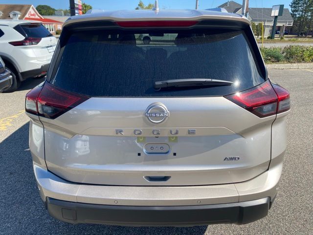 2026 Nissan Rogue SV photo 2