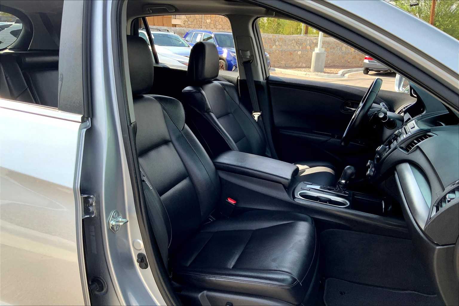 2018 Acura RDX Base Plus photo 8
