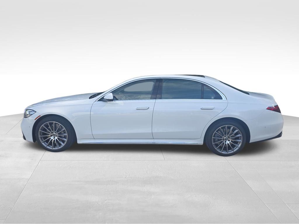 2026 Mercedes Benz S 580 4MATIC photo 2