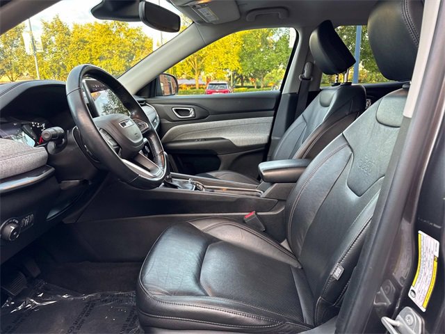 2022 Jeep Compass Latitude Lux photo 13