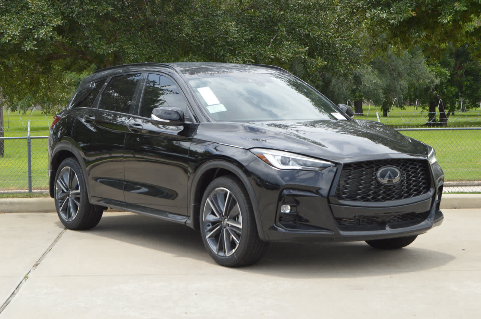 2025 Infiniti QX50 SPORT photo 2