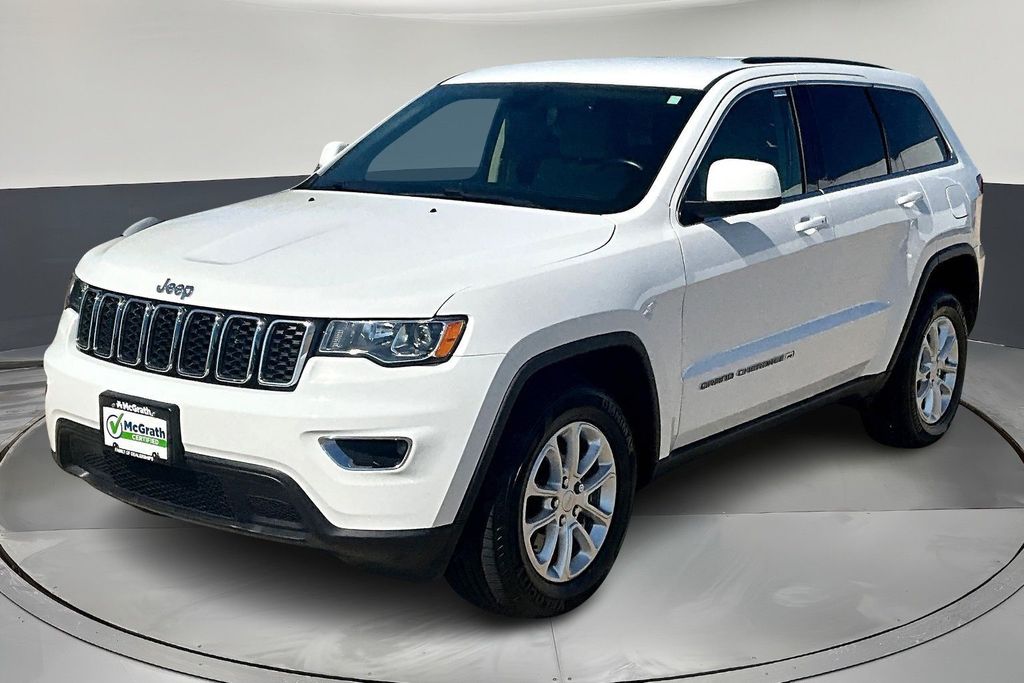 2022 Jeep Cherokee Laredo photo 3