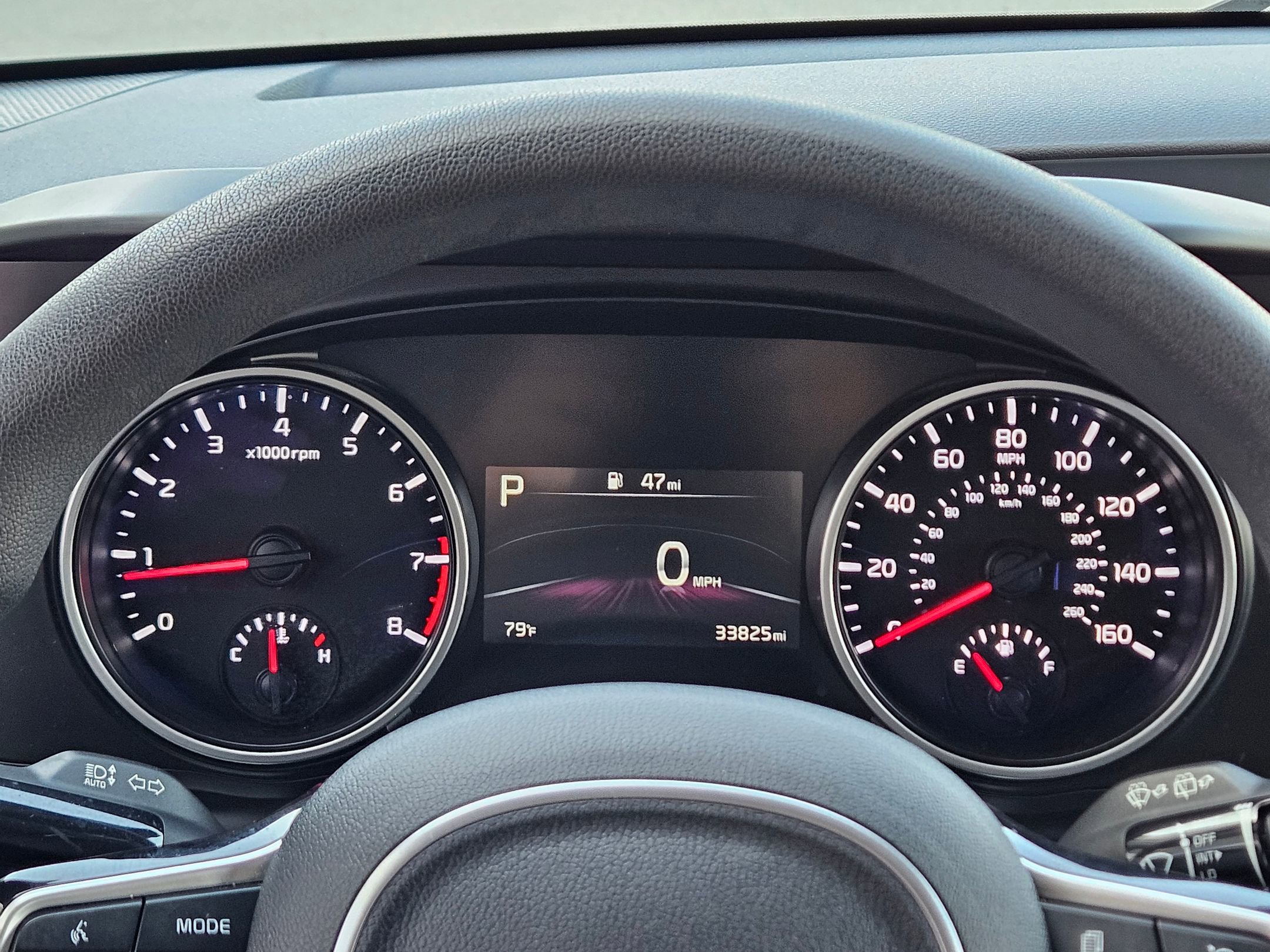 2023 Kia Carnival LX photo 13