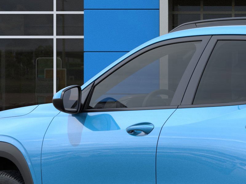 2025 Chevrolet Trax LT photo 11