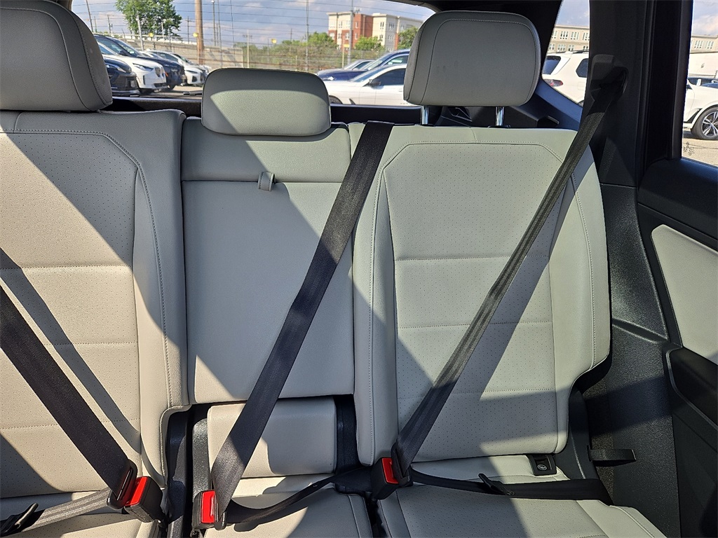 2021 Volkswagen Tiguan SE R-Line Black photo 20