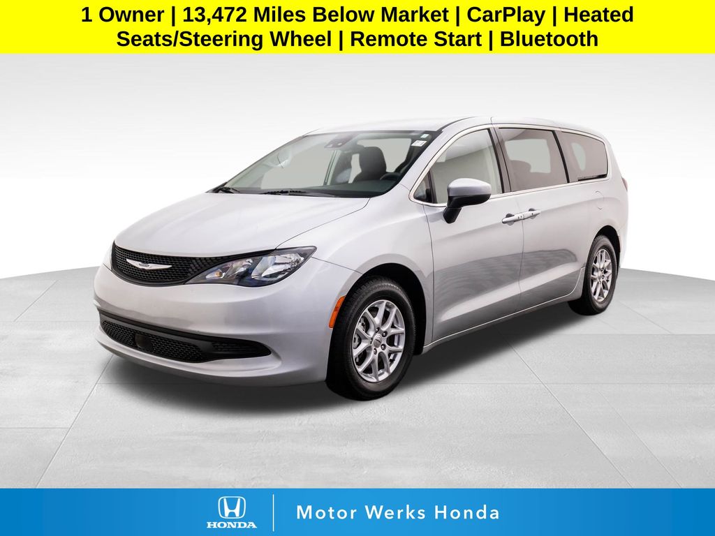 Pre-Owned 2023 Chrysler Voyager LX's photo