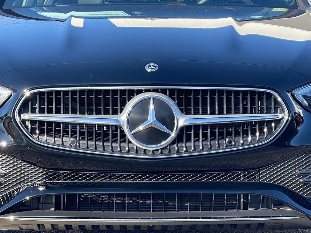 2025 Mercedes Benz C 300 photo 5