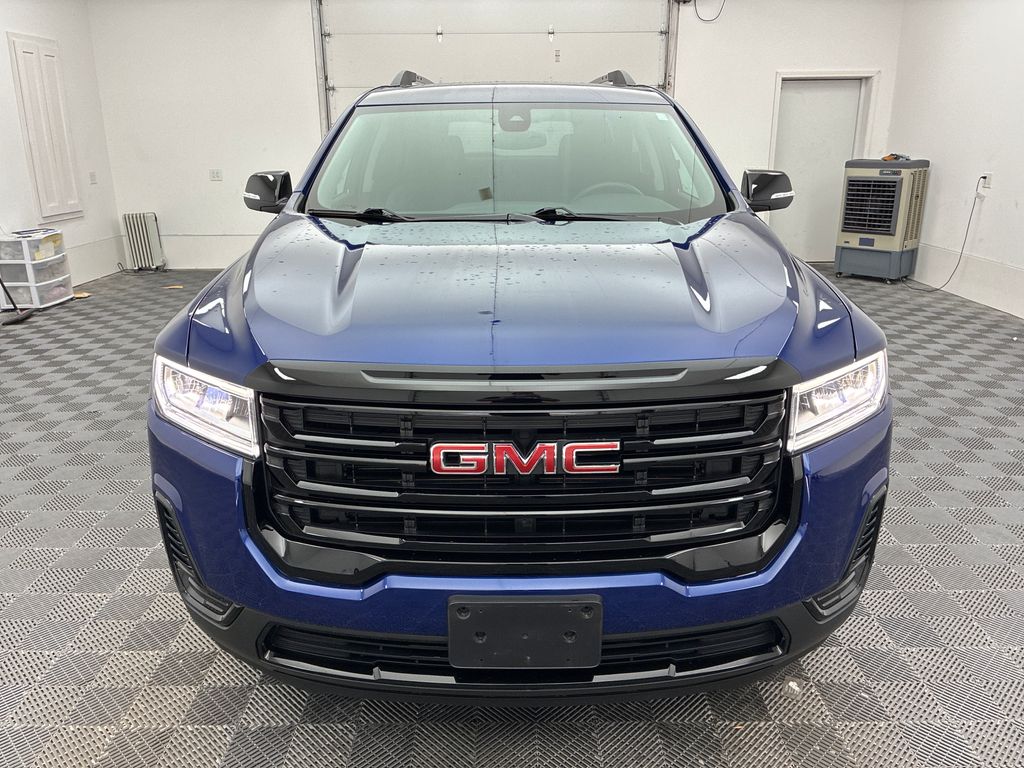 2023 Gmc Acadia SLE photo 2