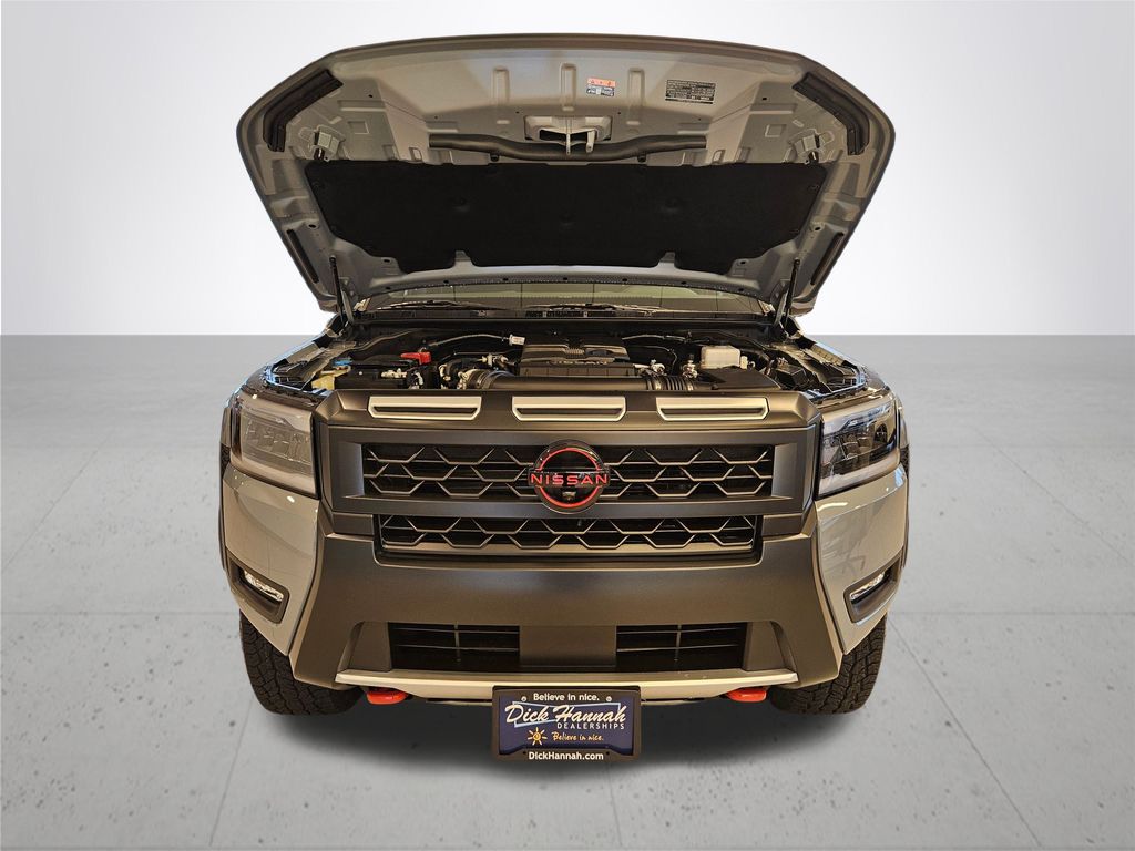 2026 Nissan Frontier PRO-4X photo 2
