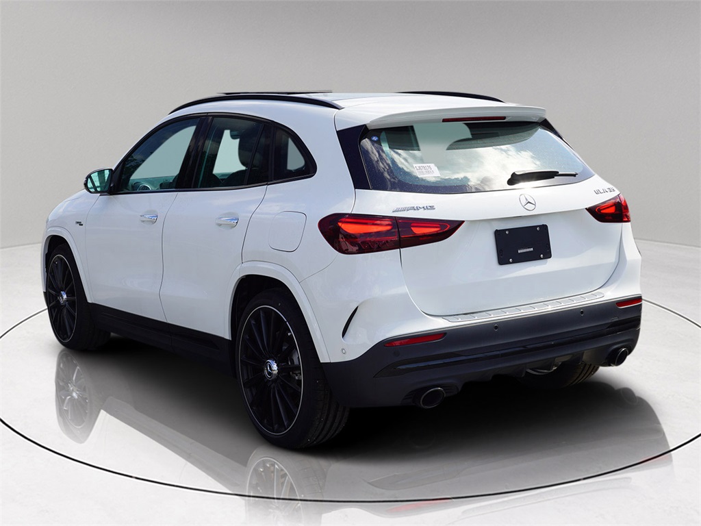2025 Mercedes Benz GLA AMG 35 4MATIC photo 4