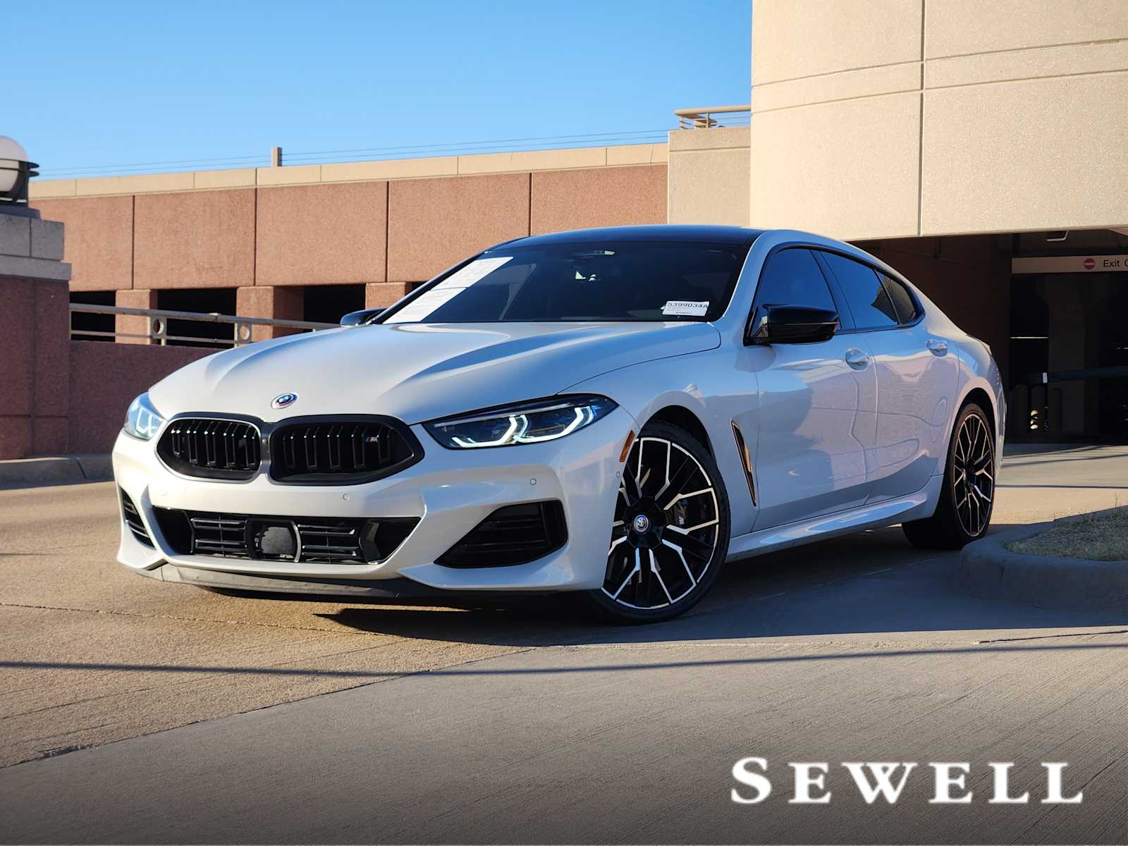 2023 BMW 8 Series M850i's photo