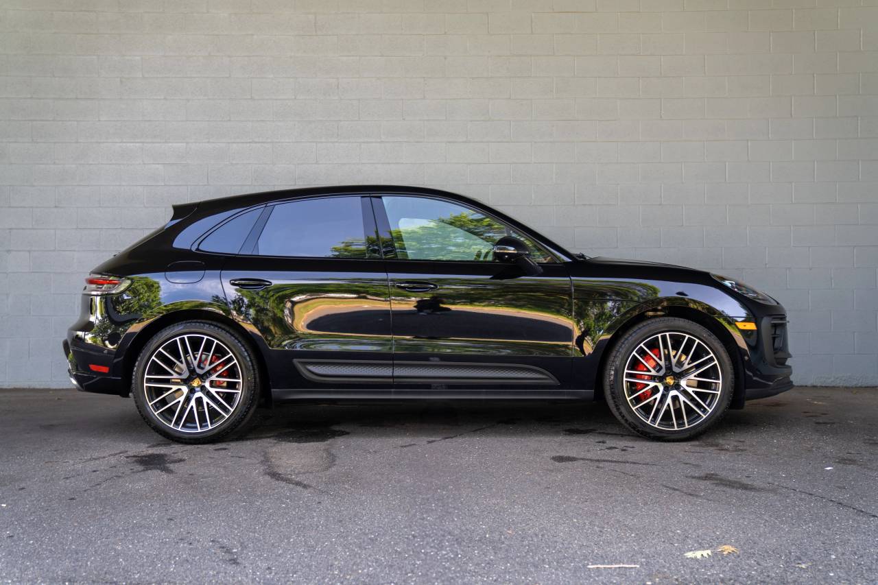 2025 Porsche Macan S photo 15