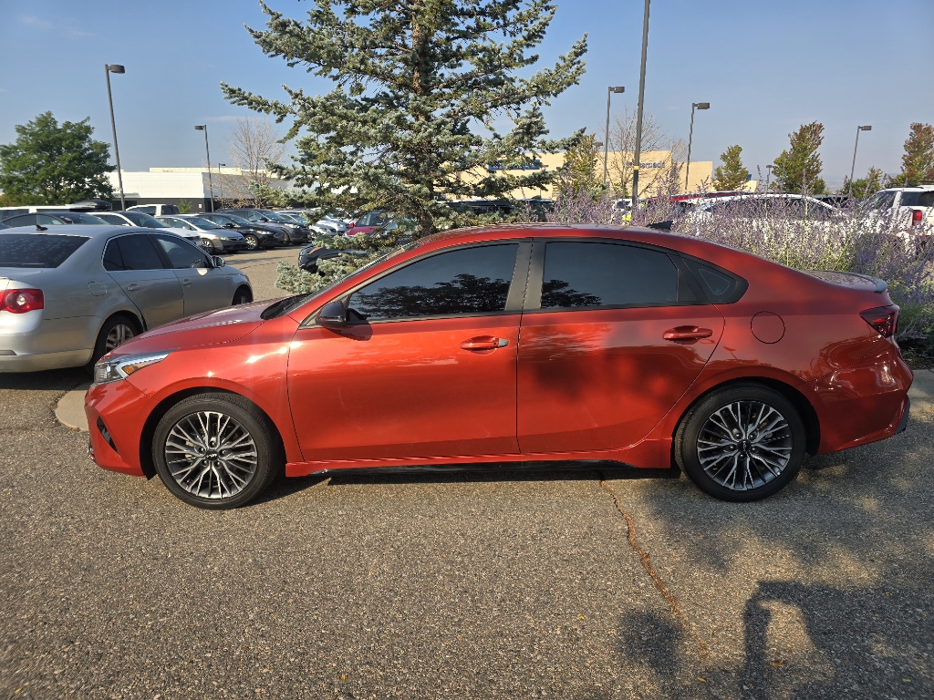 2023 Kia Forte GT-Line photo 2