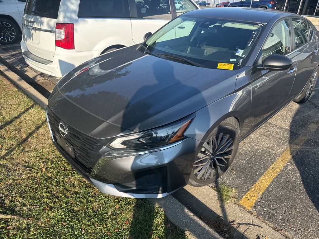 Certified 2024 Nissan Altima SV with VIN 1N4BL4DV4RN331389 for sale in Kansas City