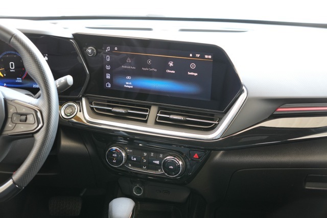 2024 Chevrolet Trax photo 14