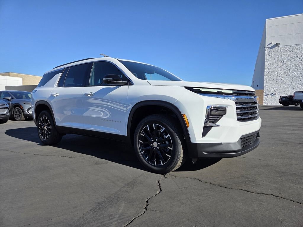 2026 Chevrolet Traverse LT's photo