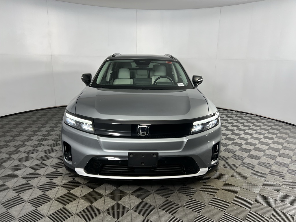 2024 Honda Prologue Touring photo 3