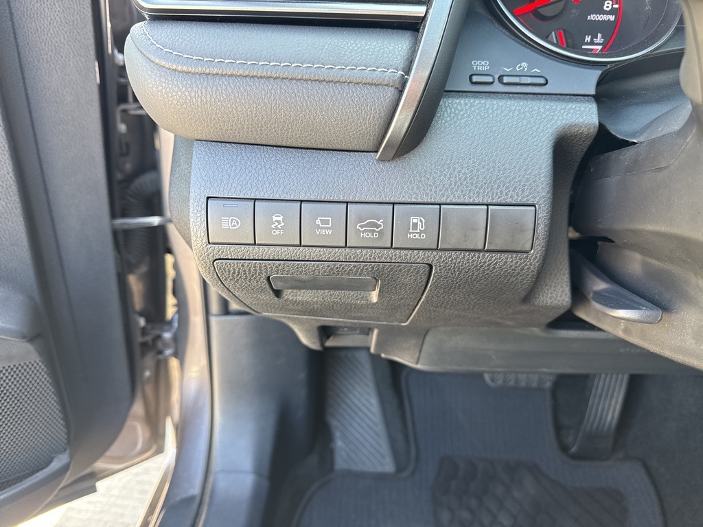 2023 Toyota Camry XSE V6 photo 8