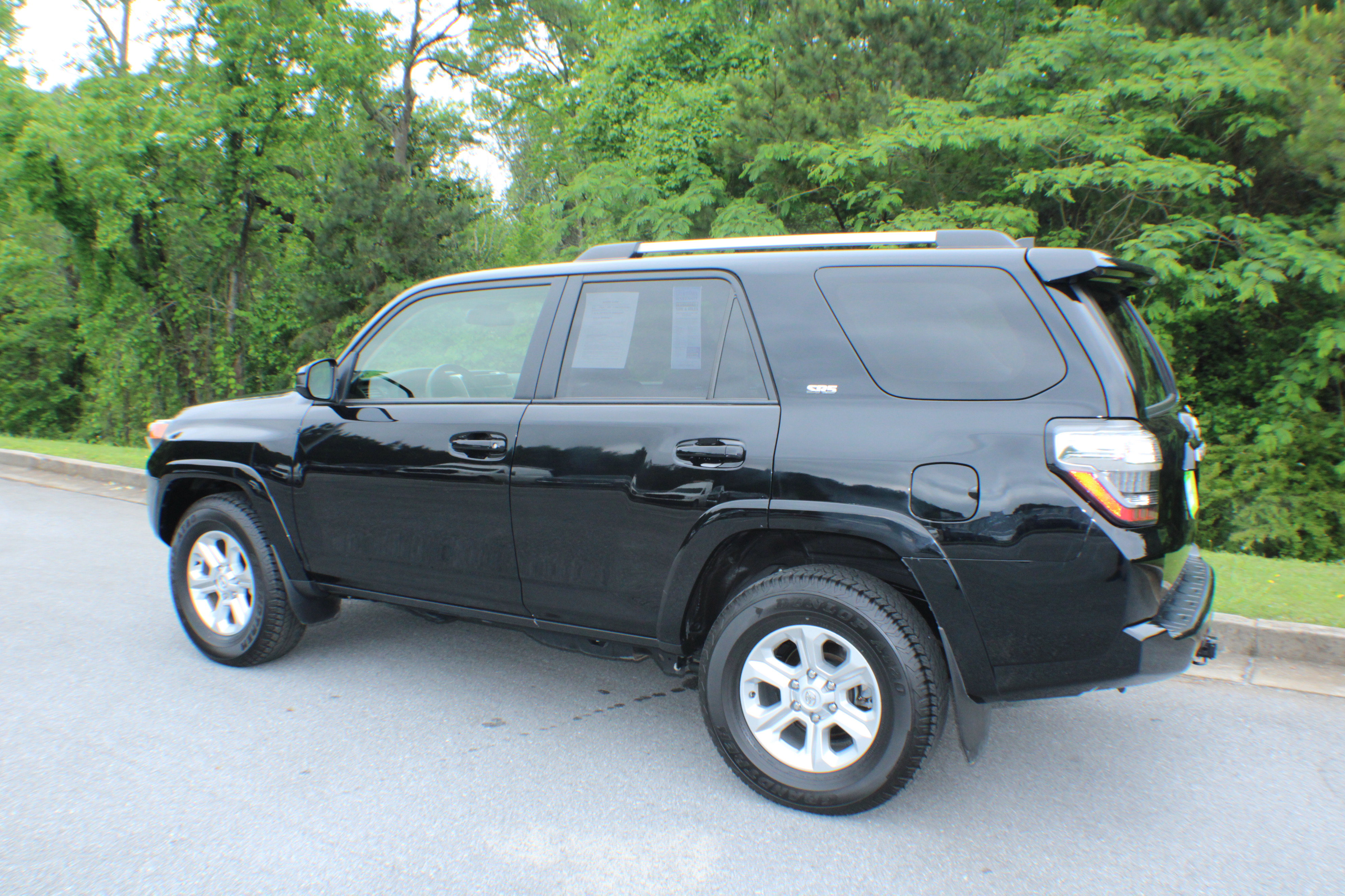 2024 Toyota 4Runner SR5 photo 3