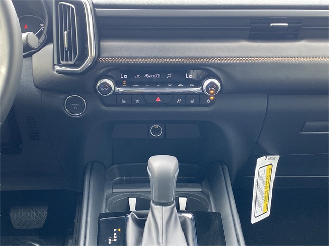 2025 Mazda CX-50 Premium Plus photo 12