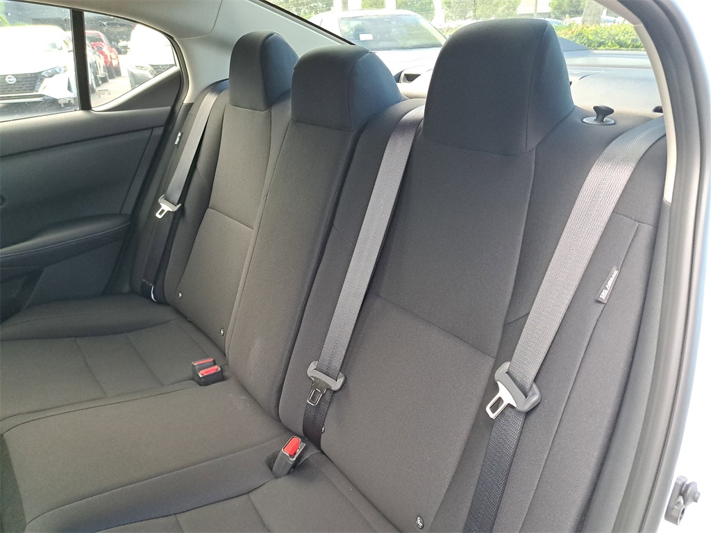 2025 Nissan Sentra S photo 13