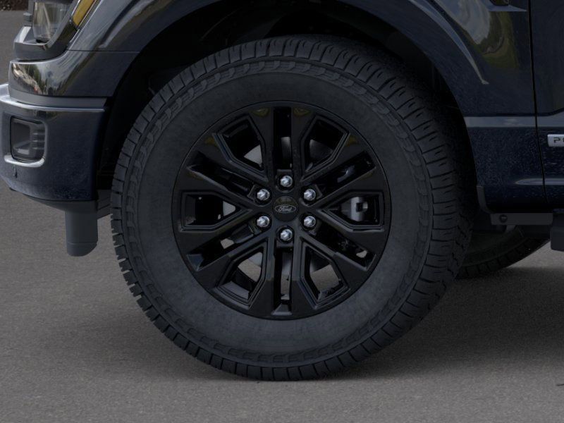 2025 Ford F-150 XLT photo 18