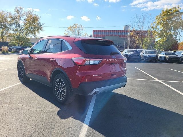 2022 Ford Escape Plug-In Hybrid Titanium photo 4