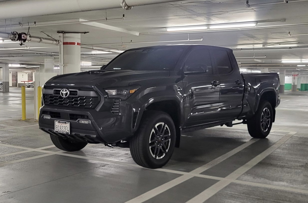 2025 Toyota Tacoma TRD Sport's photo