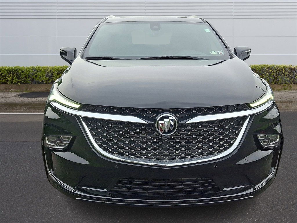 2023 Buick Enclave Premium photo 2