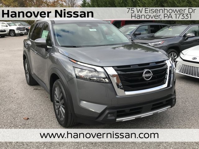 2025 Nissan Pathfinder SL's photo