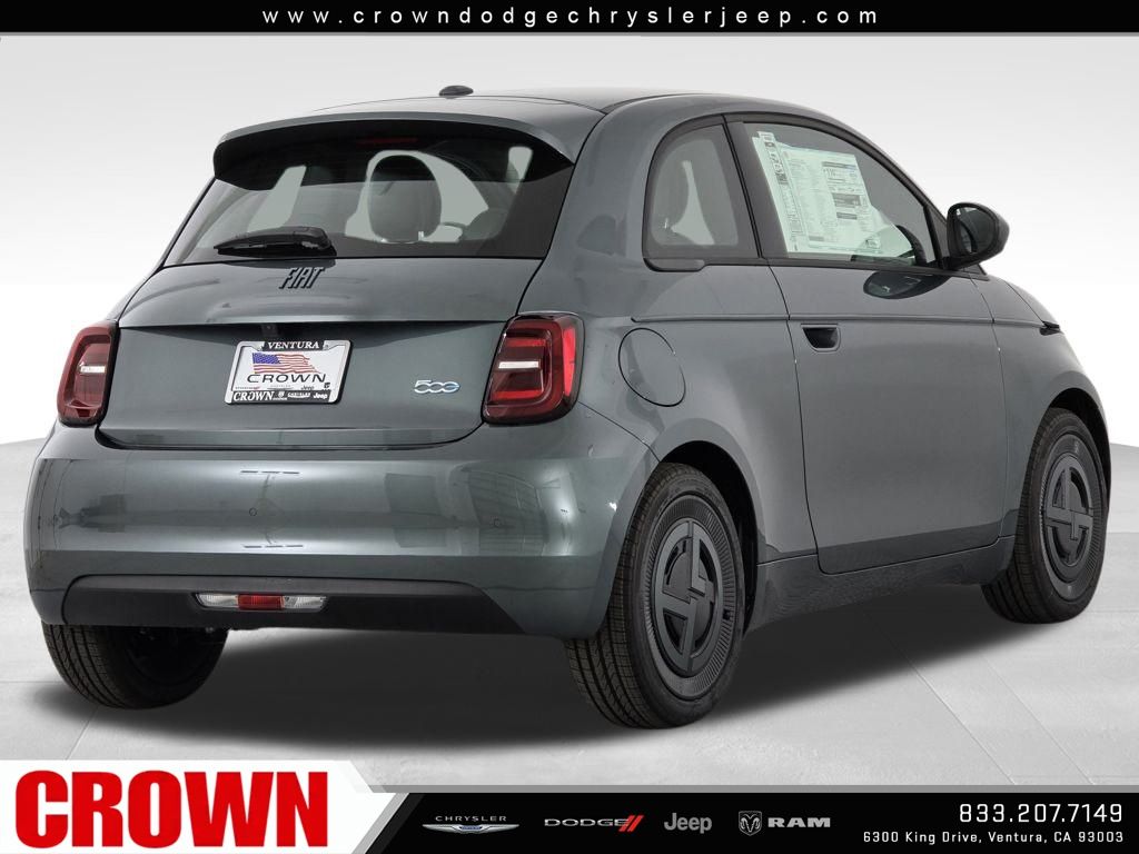 2025 Fiat 500e La Prima photo 6