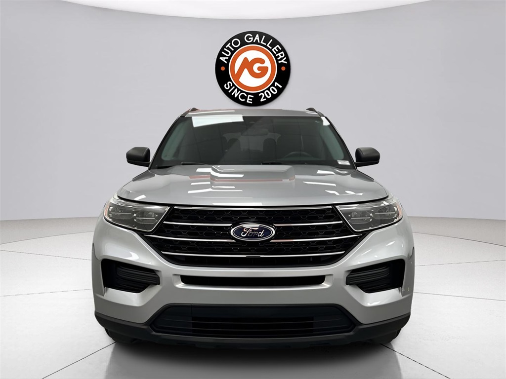 2021 Ford Explorer XLT photo 2