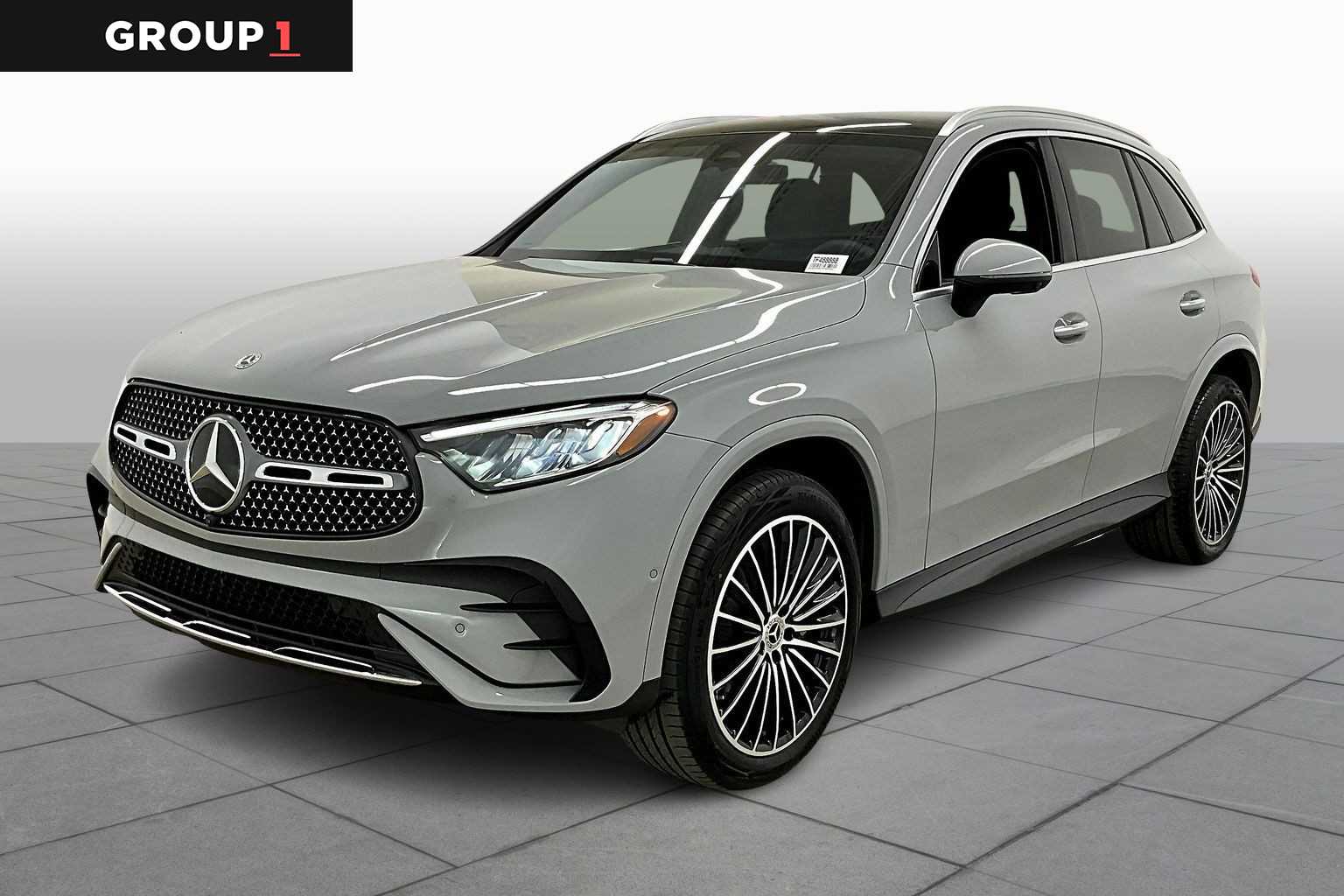 2026 Mercedes-Benz GLC Base's photo