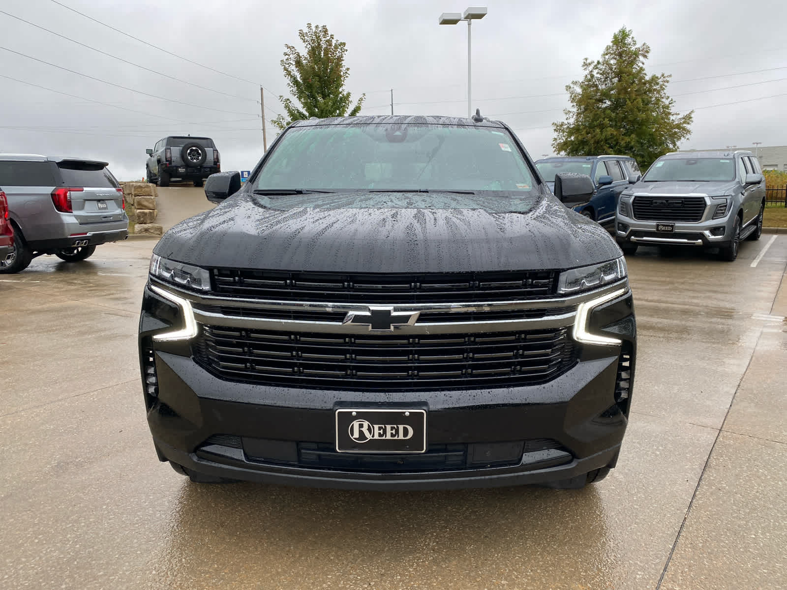2021 Chevrolet Suburban RST photo 3